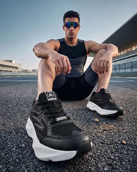 OFF LIMITS Men Round-Toe Running Shoes