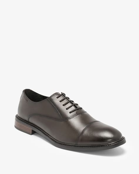RED TAPE Men Round-Toe Lace-Up Oxfords