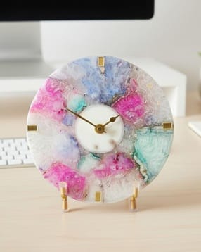 agate round desk clock with metal stand