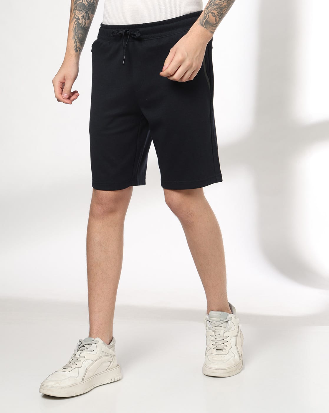 PU TAPE ZIPPER DETAIL SHORTS, NAVY, L