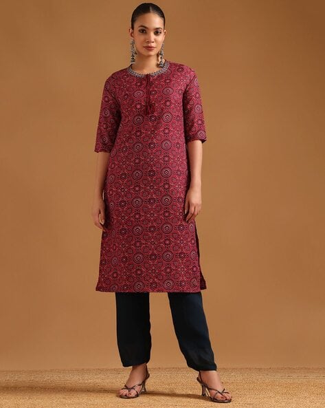 Women Ethnic Motifs Straight Kurta with Faux Mirror Work