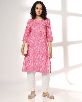 siyahi Women Mirror Embroidered Work Yoke Straight Kurta-picture-44