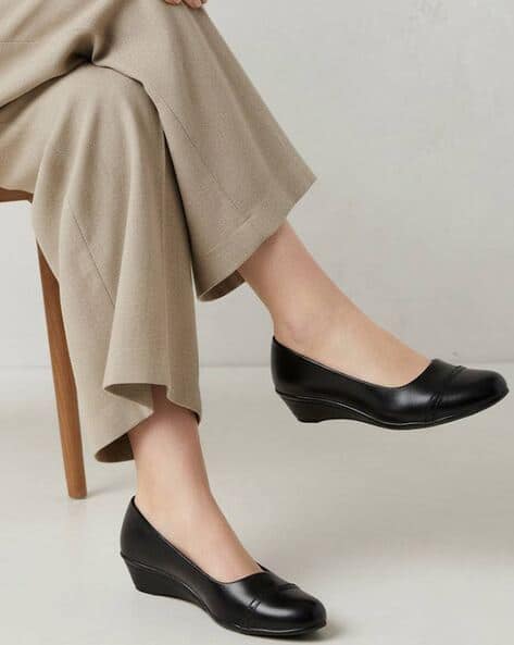 Buda Jeans Co Women Round-Toe Heeled Ballerinas