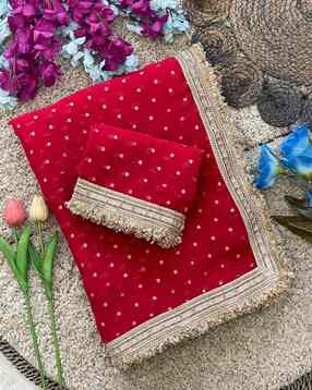 geardres Women Traditional Saree-picture-23