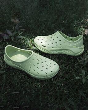 neemans Men Round Toe Clogs-picture-10