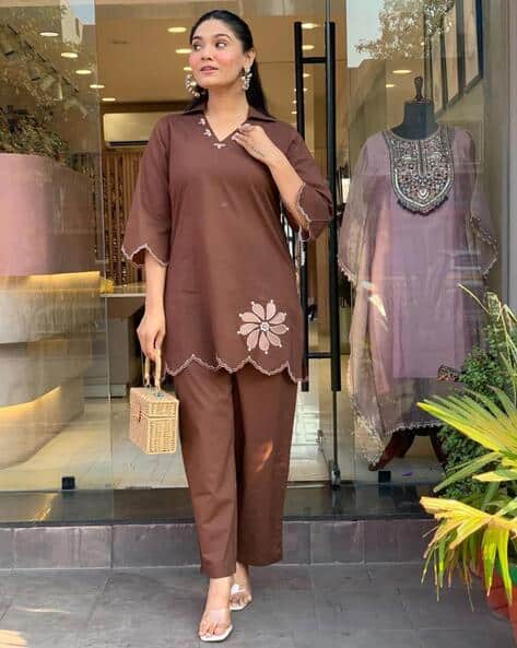 Women Embroidered 2-Piece Co-Ord Set