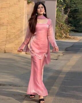 Women Regular Kurta with Palazzos and Dupatta-image-5