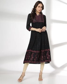 avaasa mix n' match Women Embroidered Flared Kurta-picture-11