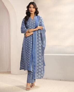 gerua by libas Women Floral Print 3-Piece Kurta Suit Set-picture-16