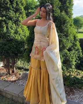 Women Embroidered Straight Kurta with Sharara & Dupatta-image-30