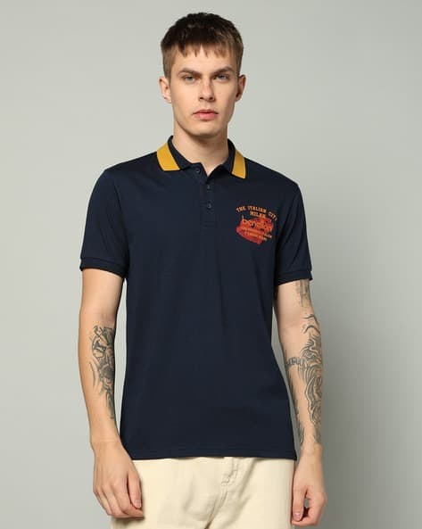 UNITED COLORS OF BENETTON Men Typographic Print Regular Fit Polo T-Shirt with Contrast Tipping