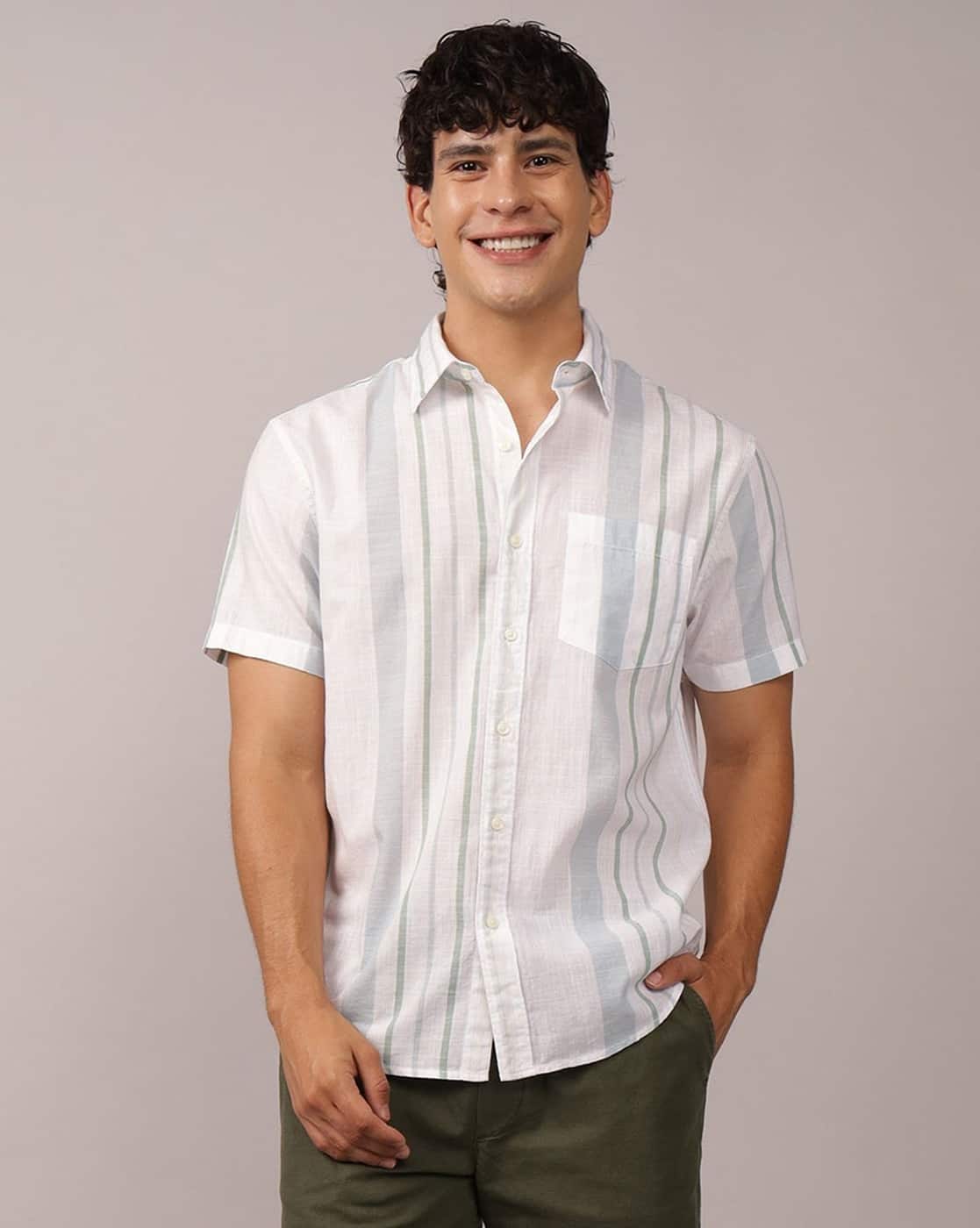 Men Regular Fit Spread Collar Shirt