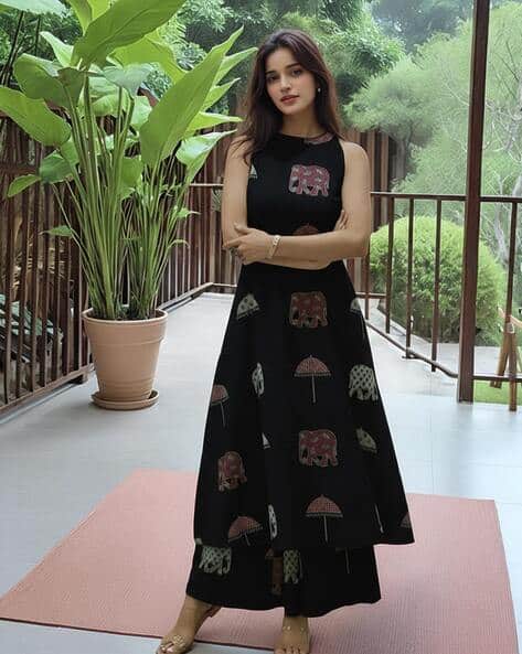 Women Printed Anarkali Kurta Set