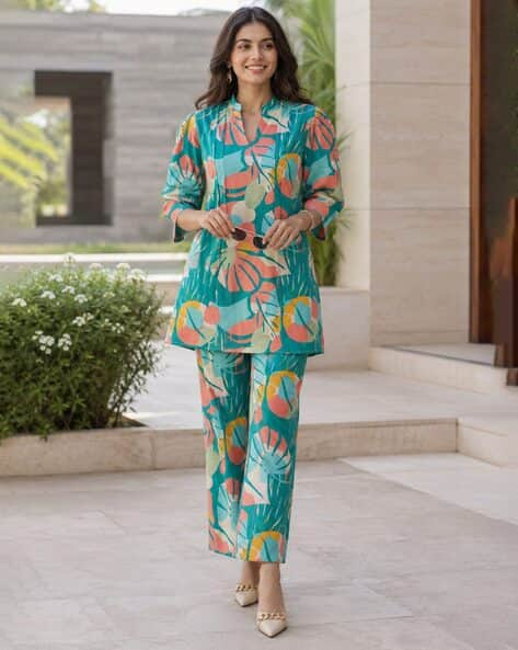 NAINVISH Women Printed 2-Piece Sets