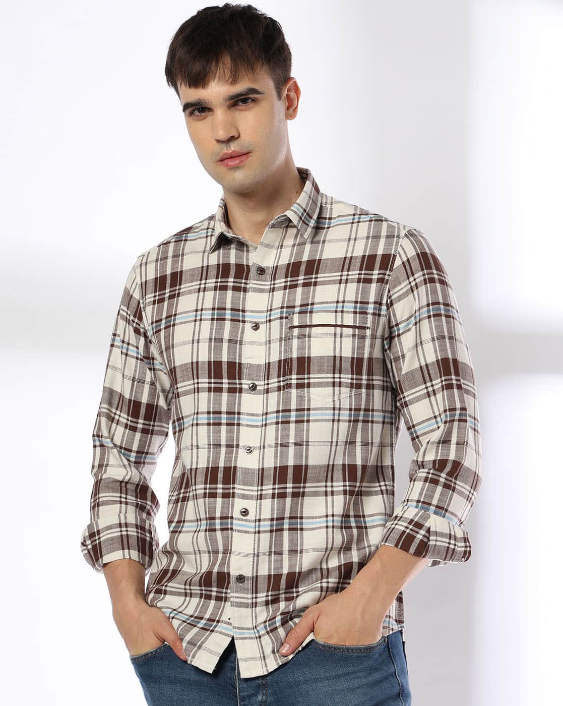 Men Checked Slim Fit Shirt with Patch Pocket