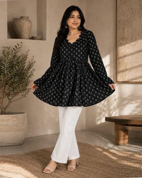 nyrika Women Floral Print Flared Kurti-picture-20
