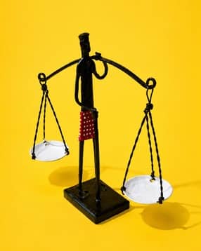 theallchemy Balance Scale Metal Showpiece-picture-53