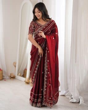 Women Embellished Sequins Satin Saree-image-18
