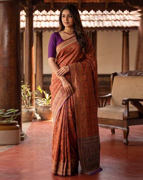 Saree mall Floral Print Litchi Silk Saree