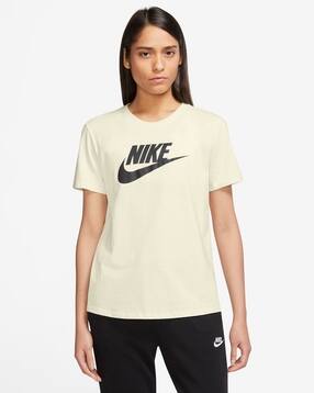 Women Sportswear Essentials Logo Print Regular Fit T-Shirt-image-49