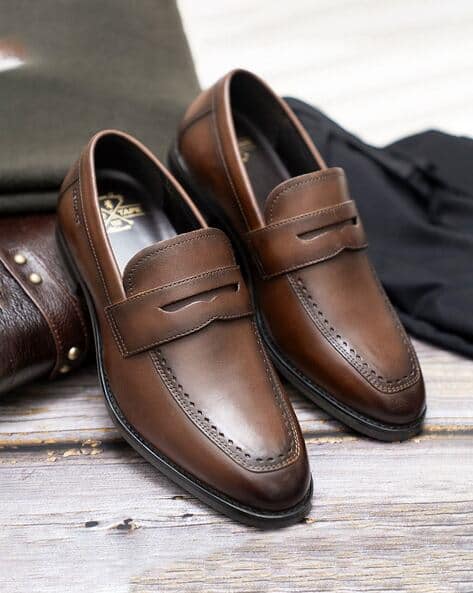 RED TAPE Men Slip-On Formal Shoes