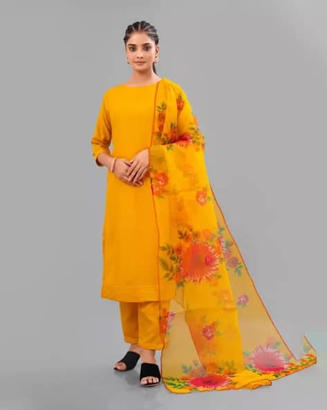 Nyrika Women Cotton Straight Embroidered Kurta Set