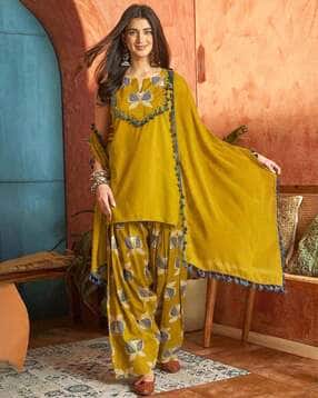 Women Printed Straight Kurta with Salwar Pants & Dupatta-image-25