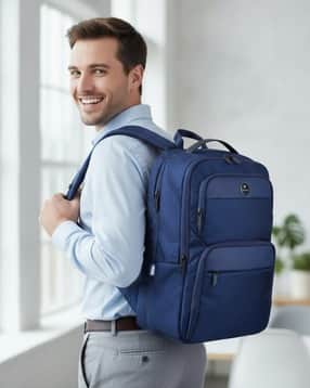 priority Unisex Everyday Backpack with Padded Shoulder Strap-picture-3