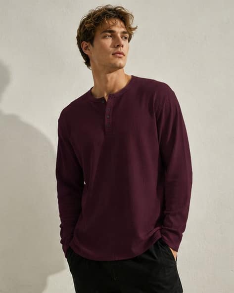 Hoodler Men Regular Fit Henley-Neck T-Shirt