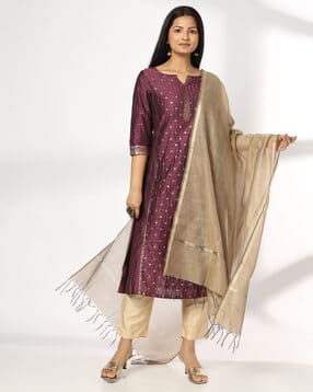 avaasa mix n' match Women Checked Dupatta with Tassels-picture-52