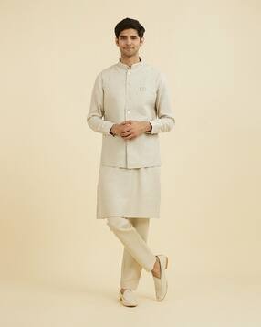 manyavar Men Regular Fit Nehru Jacket with Welt Pockets-picture-38
