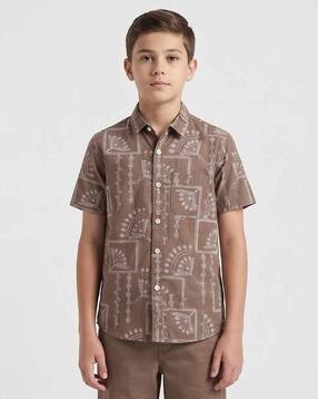 v-mart Boys Printed Regular Fit Shirt with Curved Hem-picture-31