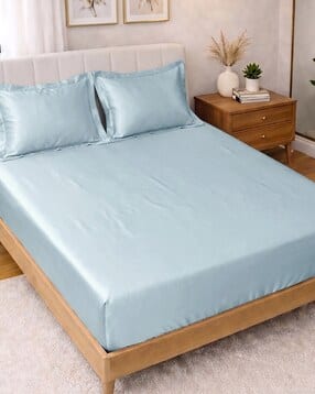 Super King Fitted Bedsheet with 2 Pillow Covers-image-4