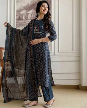 berrylicious Women Floral Print Straight Kurta with Pants & Dupatta  -picture-33