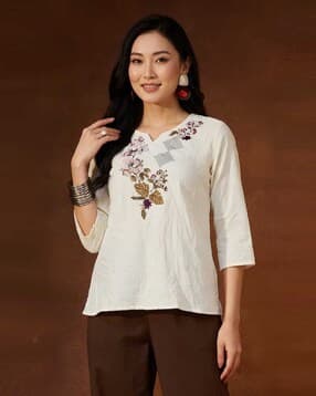 acai Women Embroidered Ethnic Tunic-picture-27