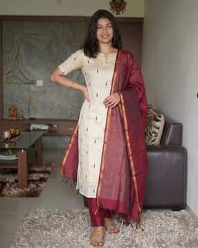 svaraa Women Self-Design Straight Kurta & Pant Set-picture-38