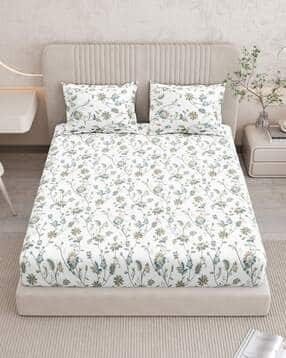 indras Floral Print King-Size Bedsheet with Pillow Covers-picture-23