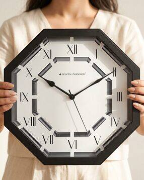 wooden classic design analog wall clock