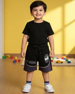 v-mart Boys Graphic Print Regular Fit Flat-Front Shorts-picture-32