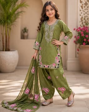 pixie n prince Girls Embroidery Straight Kurta Set-picture-27