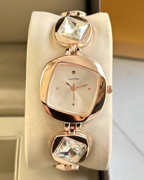 NITYA Women Analogue Watch with Stainless Steel Strap