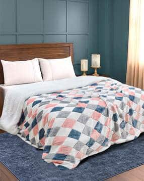 fabinaliv Geometric Embossed Double Mild Winter Comforter-picture-29