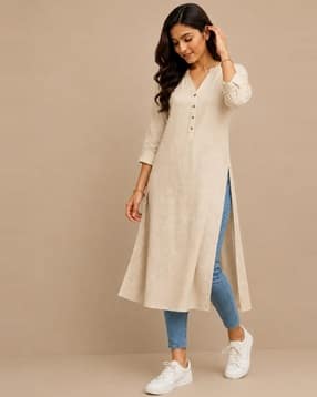 svaraa Women Straight Kurti with Button-Yoke-picture-23