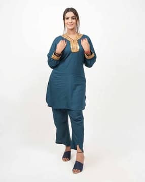 fashiontownie Women Embellished 2-Piece Co-Ord Set-picture-45