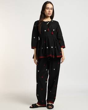 svrnaa by azorte Yarn Dyed Wrap Neck Top with Tie-Up Detail-picture-48