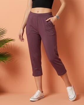 leia Women Flat-Flat Straight Fit Capris-picture-46