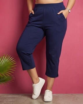 leia Women Flat-Flat Straight Fit Capris-picture-27