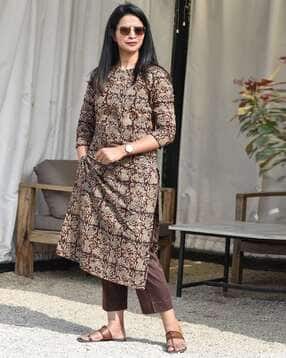 Women Paisley Print Straight Kurta with Pants-image-31