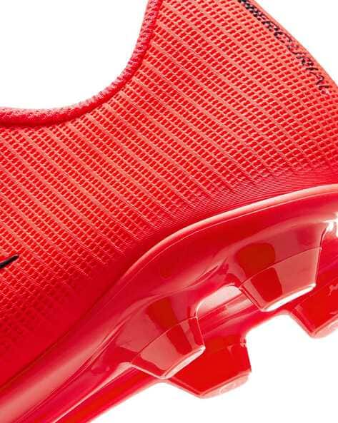 NIKE Men Vapor 17 Club FG/MG Football Shoes - Image 8