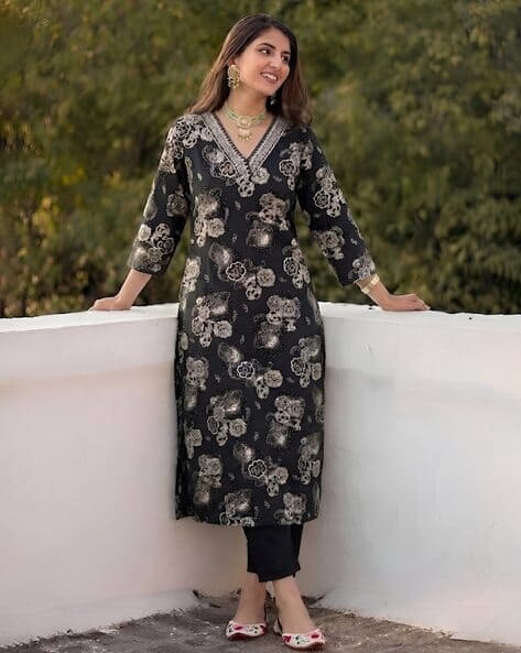 Kiana House Of Fashion Women Printed 2-Piece Straight Kurta Set